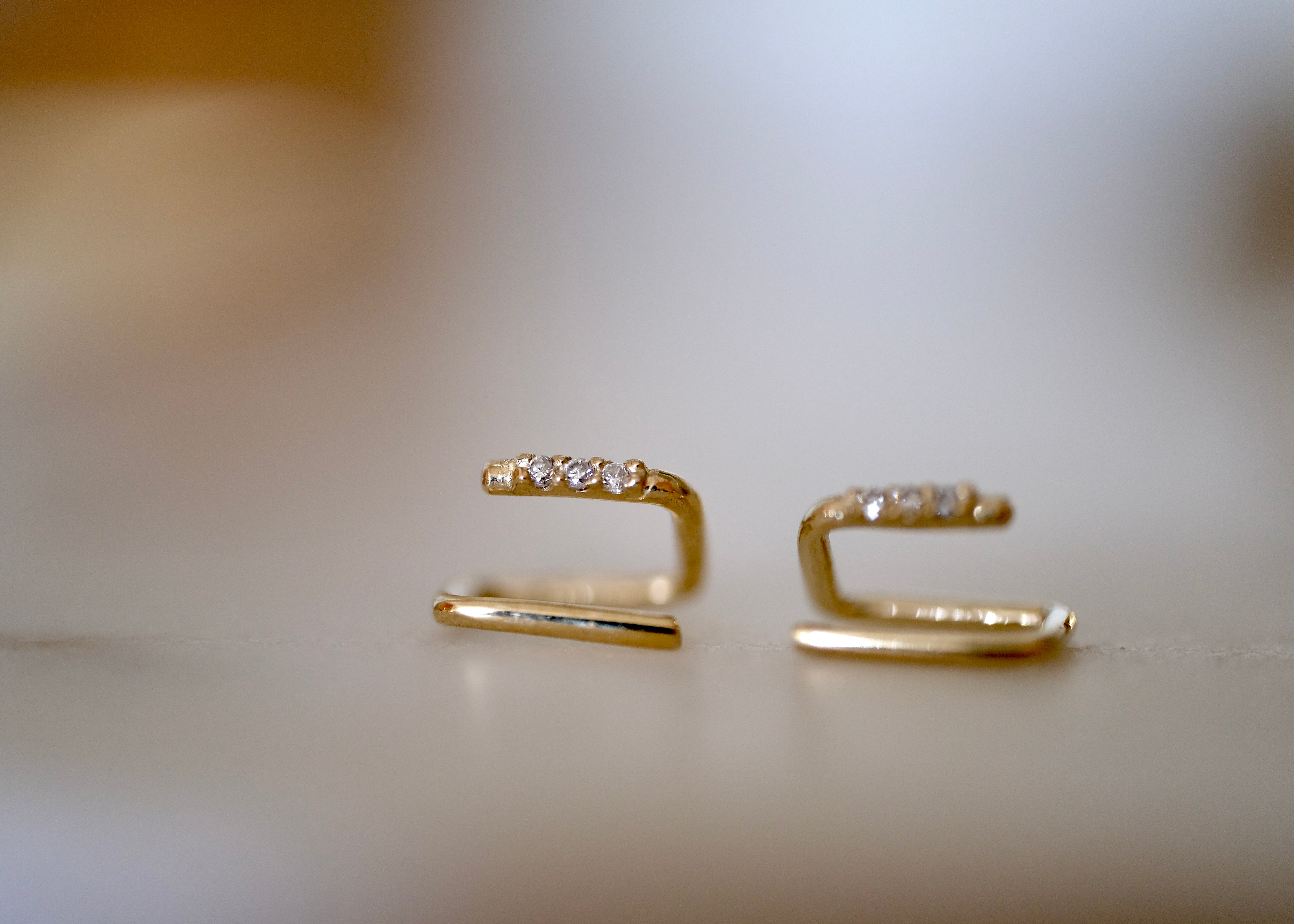 LABULGARA Double Thread Diamond Earring