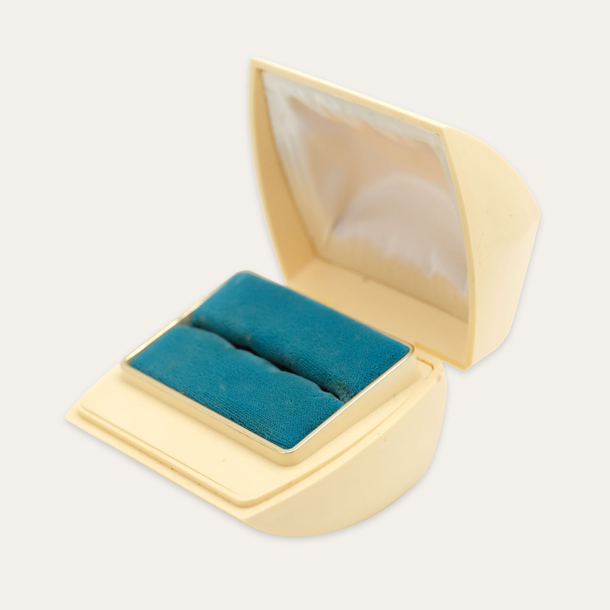 Cream Dennison Ring Box | OOAK