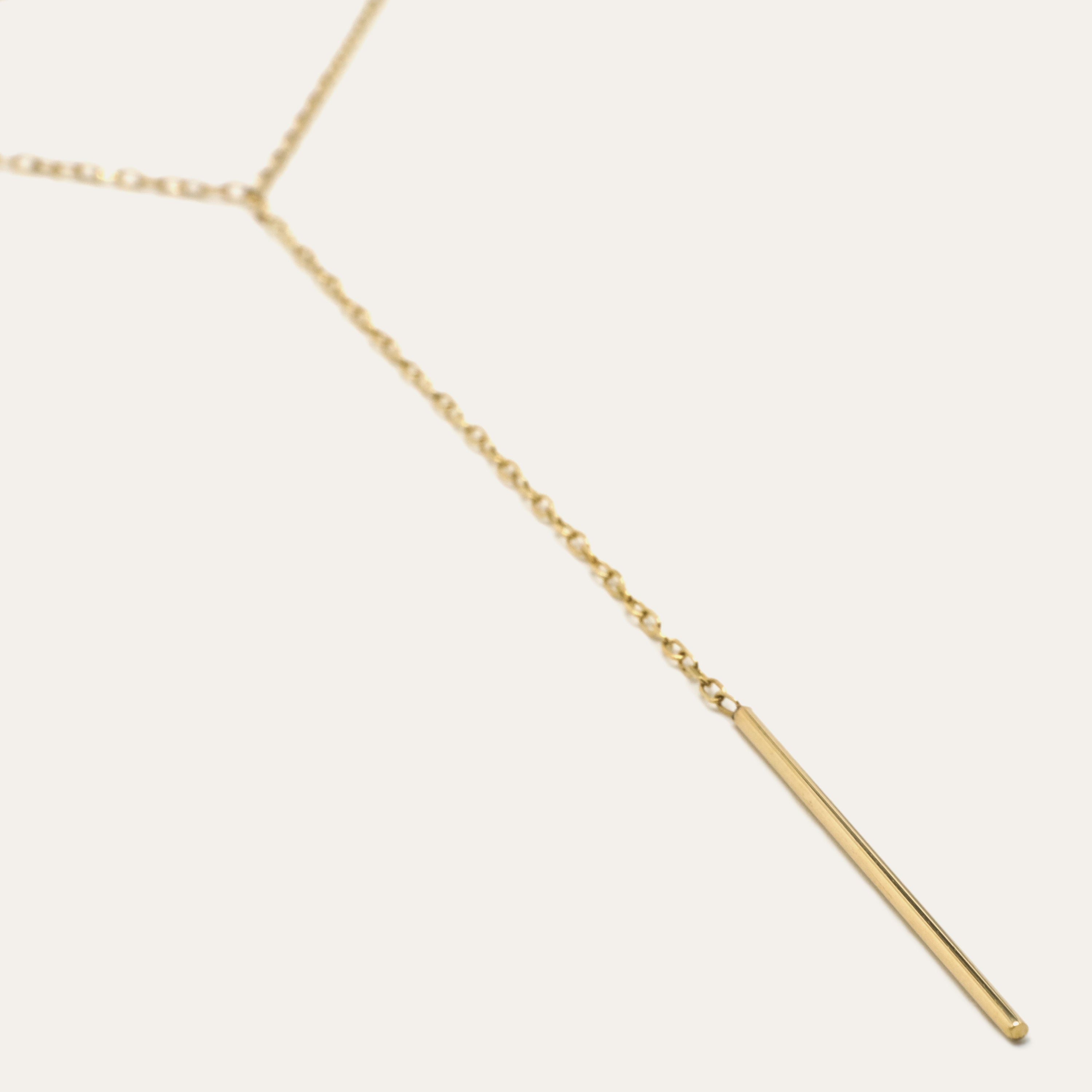 Staple Lariat
